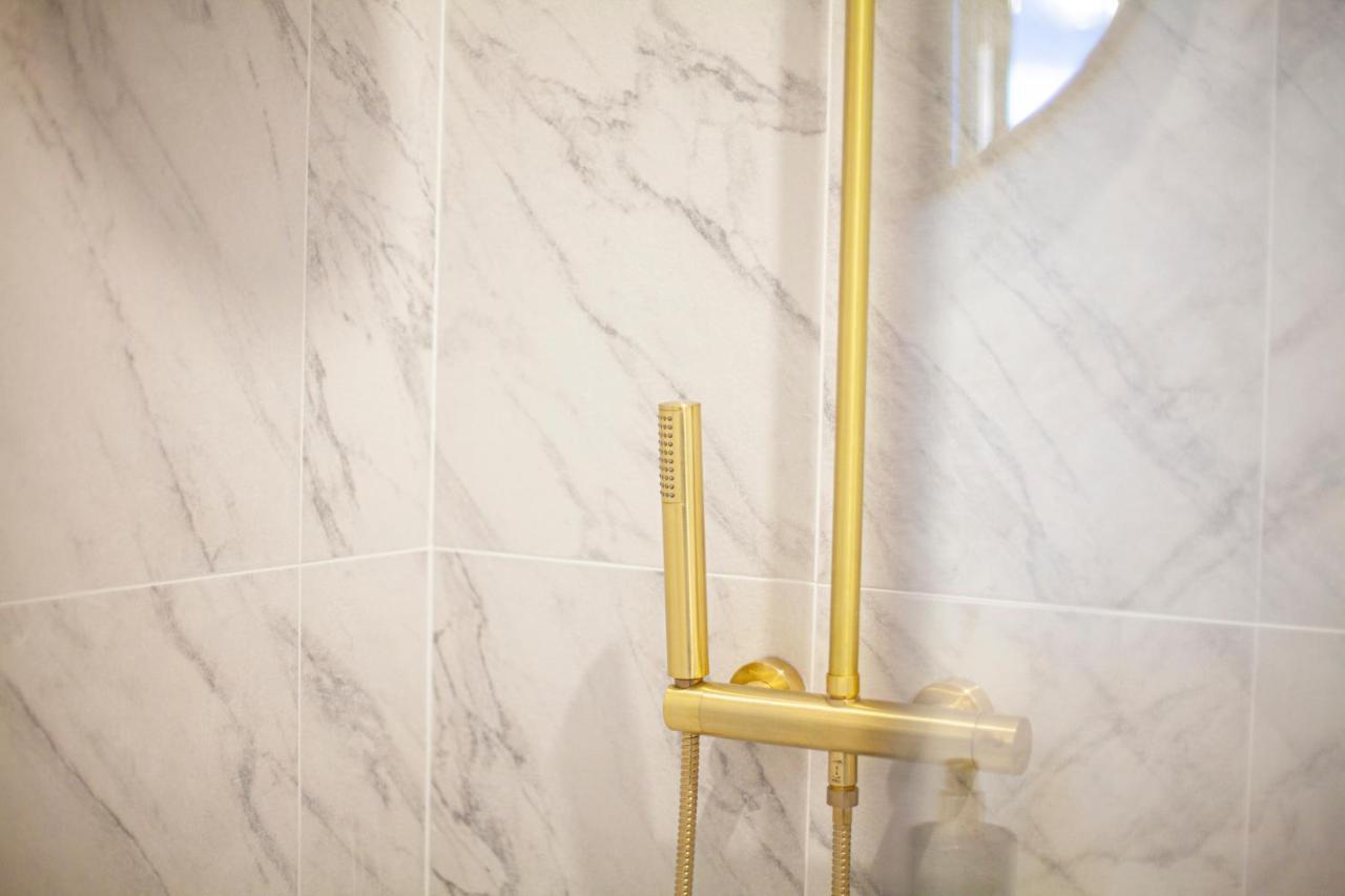 Luxury Suites Meir By Rikas Hotels Anversa Esterno foto